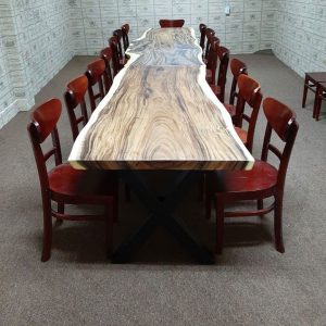 Những mẫu bàn ăn gỗ me tây đẹp